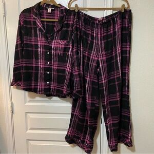 Victoria's Secret Black and Pink Plaid Pajama Set